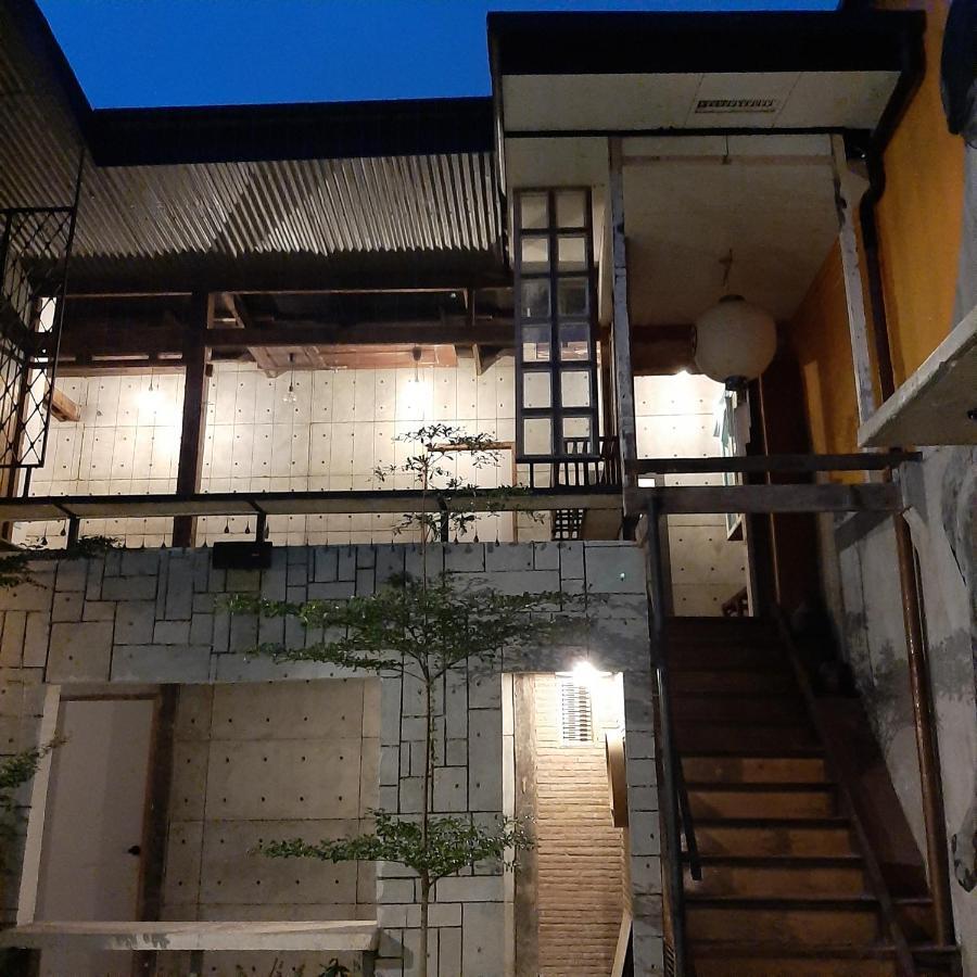 The Flying Fish Hostel Cebu Exterior photo