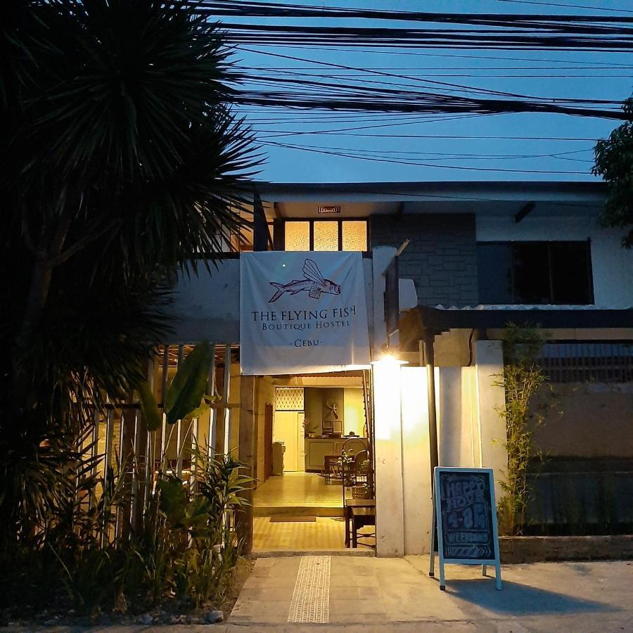 The Flying Fish Hostel Cebu Exterior photo